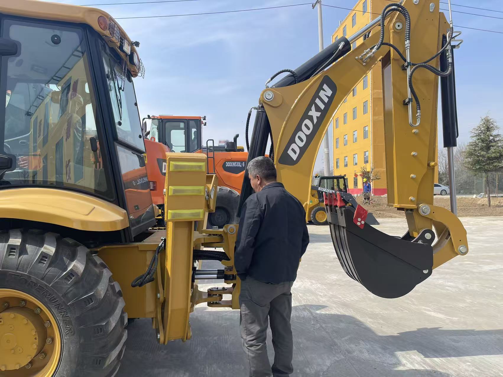 جنوبی امریکی صارفین ہماری فیکٹری کا دورہ کریں۔